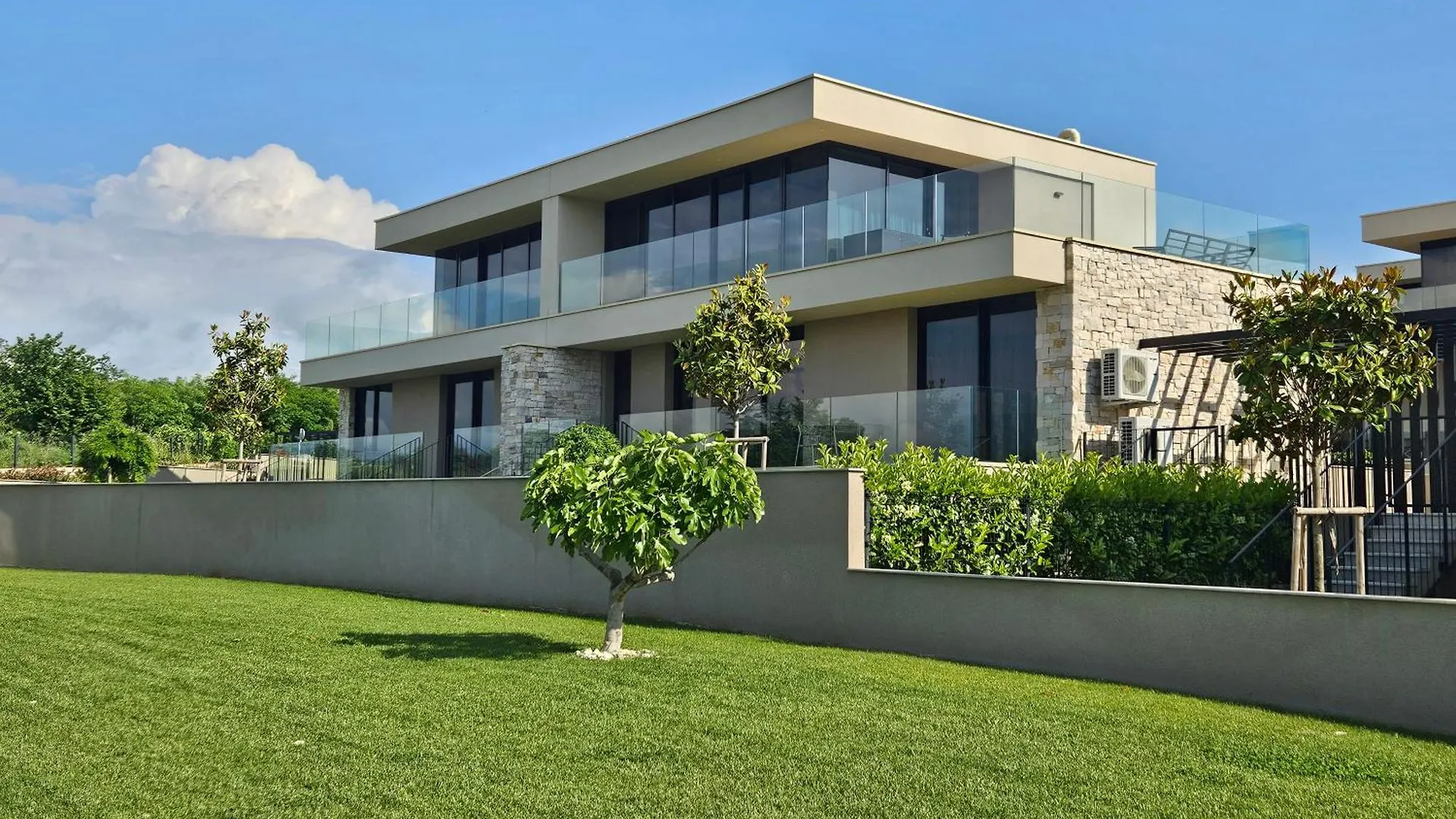 Villa Within Resort, Umag, Istra 萨武德里亚